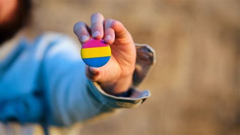 O que significa se identificar como pansexual